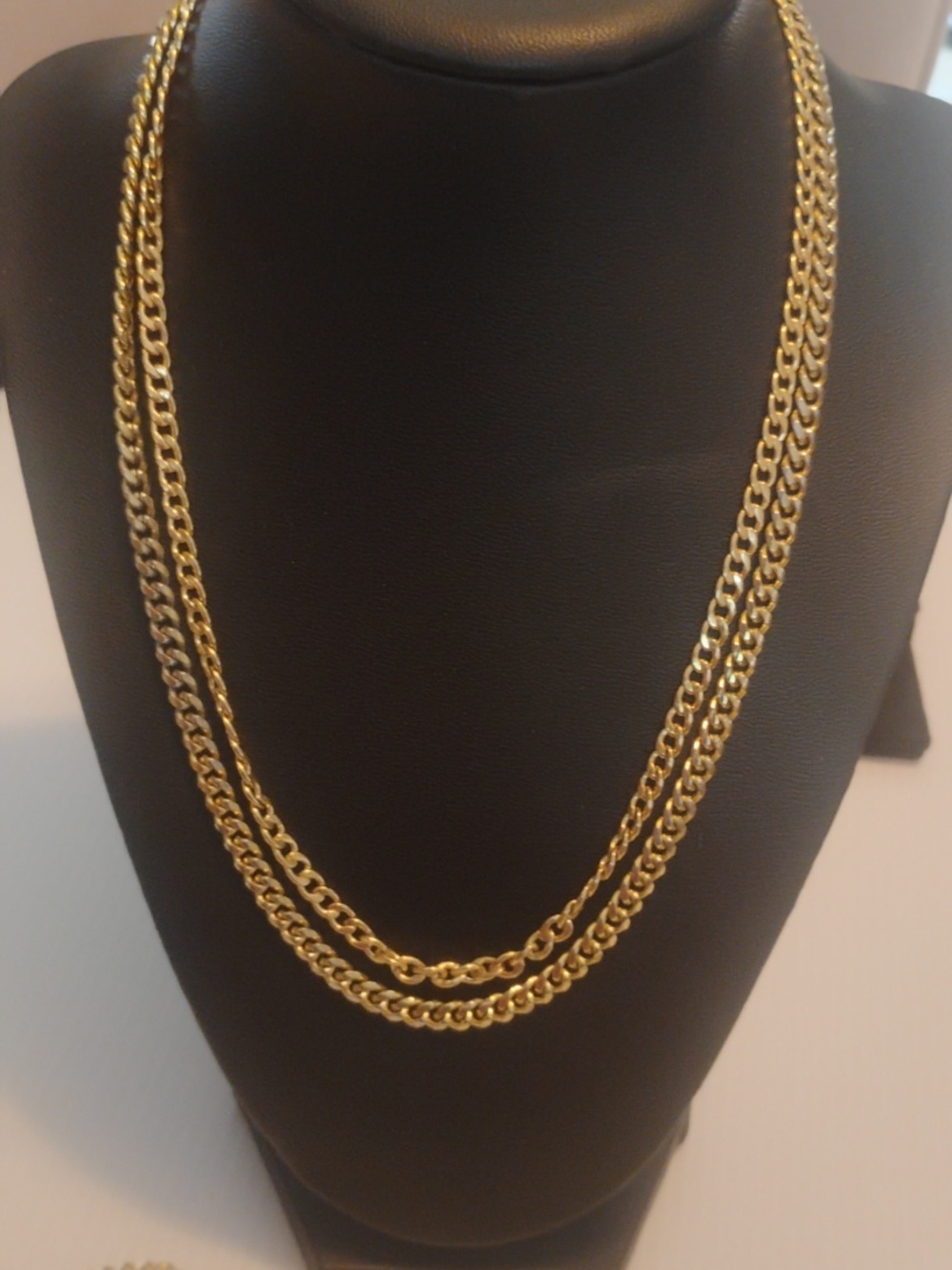 Gold Tone Necklace And Bracelet Bundle - Picture 4 of 7
